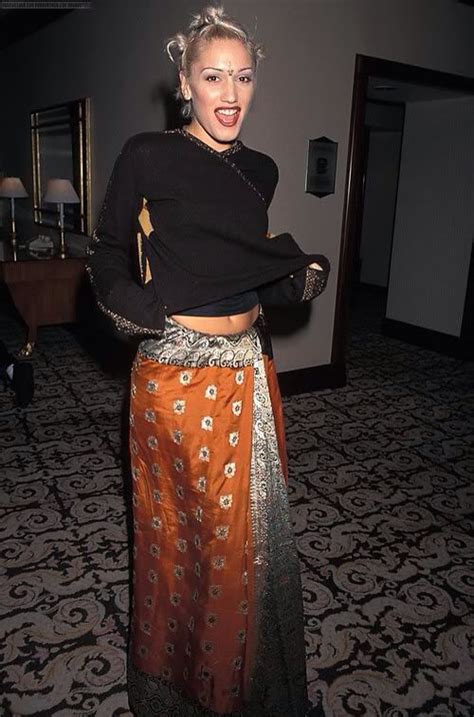 Other than that, there were few constants in the pop star's style. Gwen Stefani | Gwen stefani style, Gwen stefani 90s, Fashion