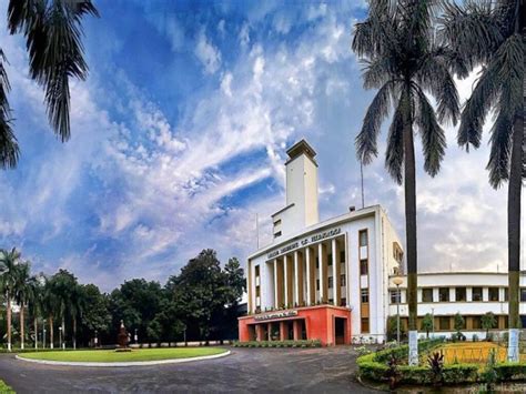 Iit Kharagpur Student Tests Positive For Covid 19 All Hostels Sealed
