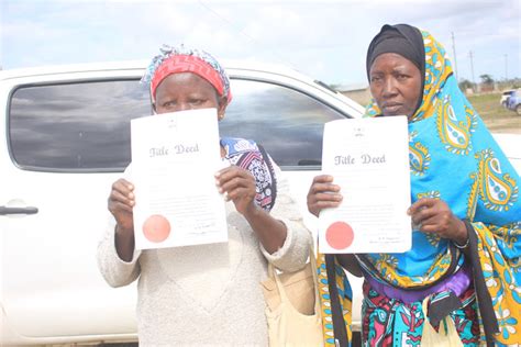 State Takes 39000 Title Deeds To Owners In Kilifi