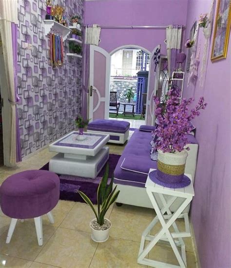 gambar ruang tamu sederhana warna ungu