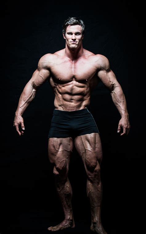 Calum Von Moger Reveals The Pose Arnold Schwarzenegger Told Him To