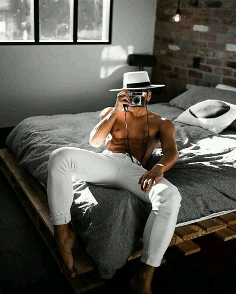 Pin By Jamo On Mens Style Men Photoshoot Men In Bed Poses For Men