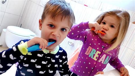 Roma and diana learn colors with fruits and vegetables & how to count. Утренняя рутина Ромы и Дианы! My Morning Routine - YouTube