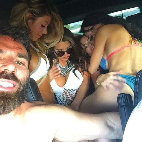 Dan Bilzerian Is Running For President But These Photos May Ruin Him. 