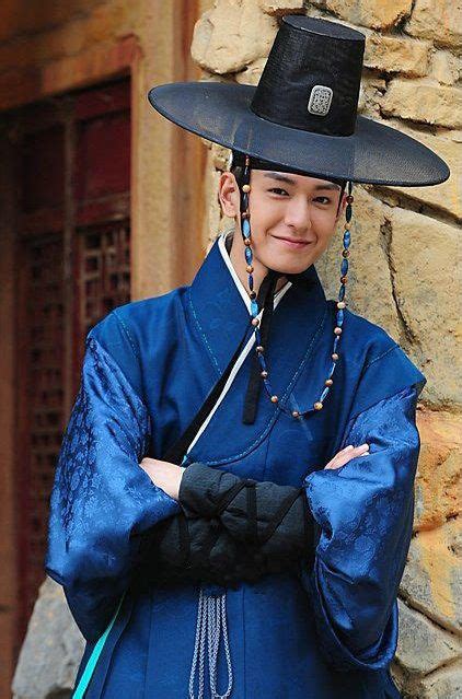 Traditional South Korean Clothing Hanbok More Korean Hanbok Korean