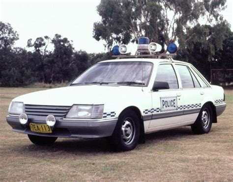Holden Commodore Police Vk 198486 Police Cars Australian Cars