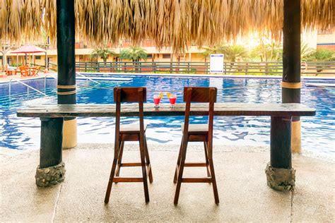 Exactly in kerman village in the municipality of quimbaya, department of quindío. Hotel en el Eje Cafetero Todo Incluido | Hotel Decameron ...
