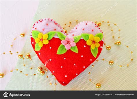 Simple Felt Crafts Valentines Day Beautiful Felt Heart