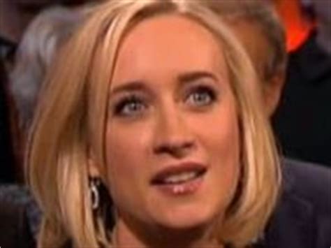 Eva jinek (tulsa (oklahoma), 13 juli 1978) is een nederlands journaliste en nieuwslezeres bij het op 20 januari 2009 was eva jinek de centrale presentator van de live uitzending op nederland 1 van de. Eva Jinek - TVblik