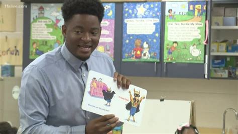 Atlanta Teacher Becomes First Black Man To Be Georgias Pre K Teacher