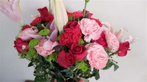 Our international flower store offers fresh flowers & bouquets right to your door step same day, next day or the day of your own choice. Online Flower Delivery in the Philippines: Flower Chimp ...