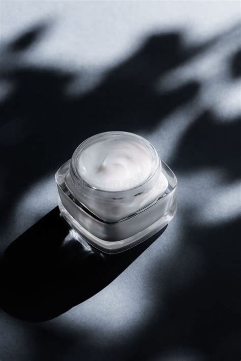 Beauty Face Cream For Sensitive Skin Moisturizing Luxury Spa Cosmetic