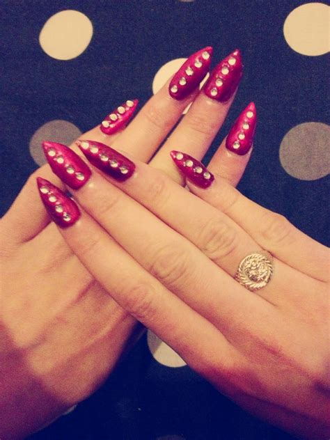 Pin By Johanne Grubbs On Perfection Red Stiletto Nails Stiletto