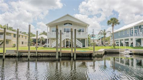 Waterfront Home In Crystal River Fl