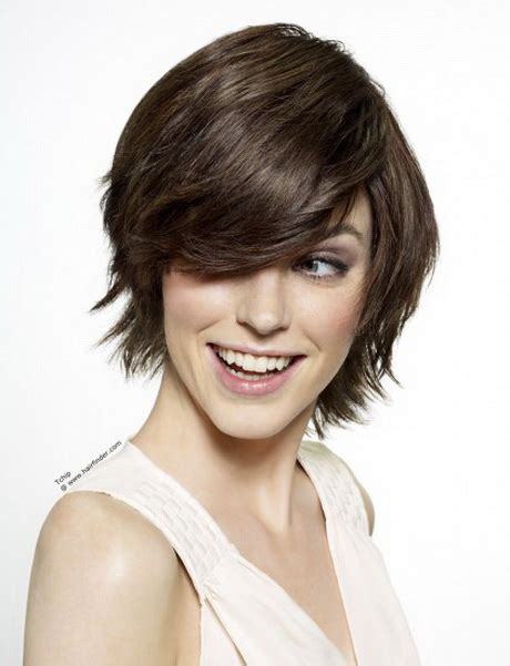 Each cut is short and simple to style yet looks masculine and attractive on most face shapes. Easy short hairstyles for women