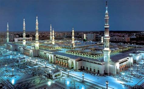 Adakah masjid yang sudah pernah kamu kunjungi? 11 Mesjid Terbesar dan Terindah di Dunia - Cermati