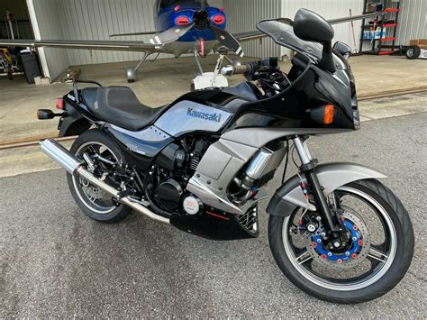 Cranking Up The Power On A Custom ‘85 Kawasaki Gpz750 Turbo Ebay