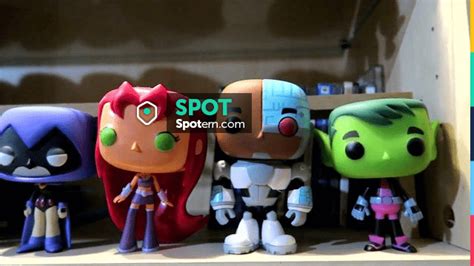 La Figurine Funko Pop De Starfire Dans Teen Titans Go De Modzii Dans Sa Video La Plus Grosse