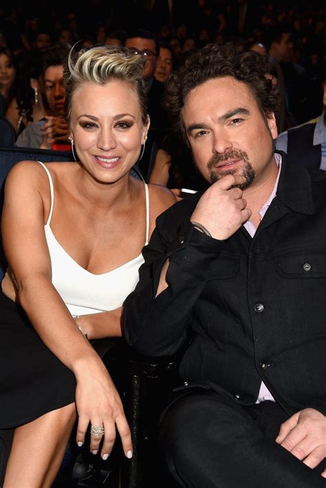 The Truth Behind The Kaley Cuoco And Johnny Galecki Dating Rumors