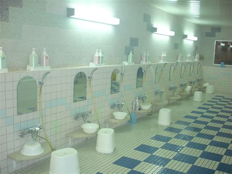 Japanese Communal Bath House Japanese Sento Showers Flickr