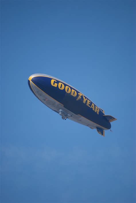 Goodyear Blimp This Was Circling At The Start Of The Parad Flickr