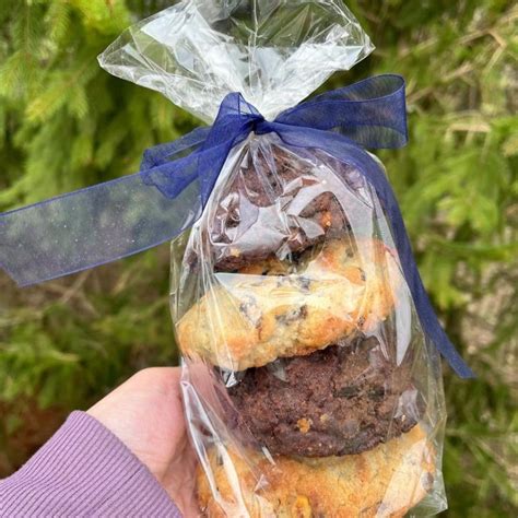 The 5 Best Bakeries To Buy Individually Wrapped Cookies The Three