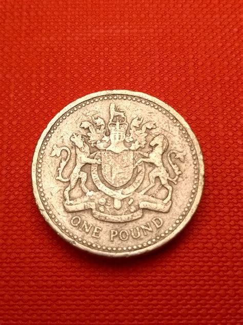 1983 One 1 Pound Coin Uk Royal Arms Uk British Etsy Uk