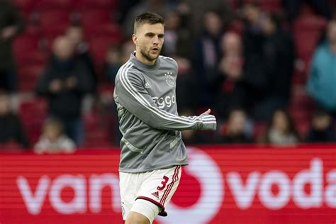 Calvin veltman (born 1941), american sociolinguist. Joël Veltman hervat veldtraining bij Ajax