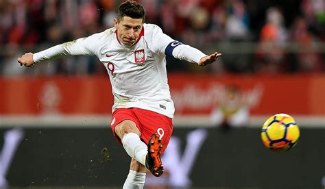 Левандовский роберт / robert lewandowski. Lewandowski tells agent to open talks with Premier League side