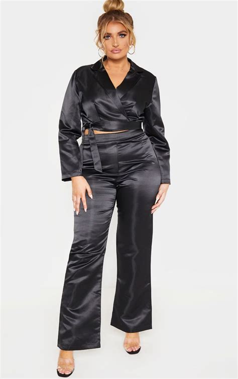 A Holiday Plus Size Pant Suit That Will Turn Heads In 2020 Plus Size