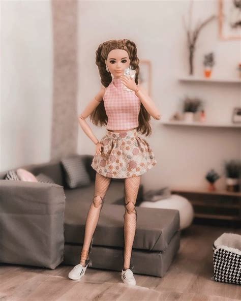 Pin By Nusham On Zoe Dolls In 2020 Barbie Clothes Barbie Friends