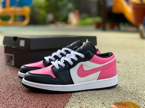3,915 results for air jordan 1 white and black. Air Jordan 1 Low GS "Pinksicle" Black Pink White For Sale ...