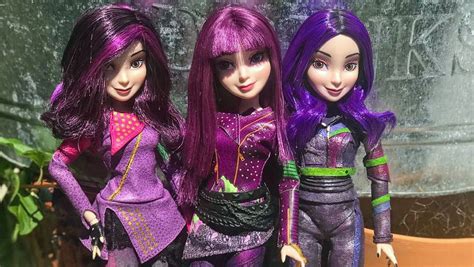(to be fair, they're right that you need to watch past the first episode to appreciate it.) but, to refresh your memory, this series is within the marvel cinematic universe and follows wanda maximoff and vision. Where To Buy Disney's Descendants Toys And Costumes In ...