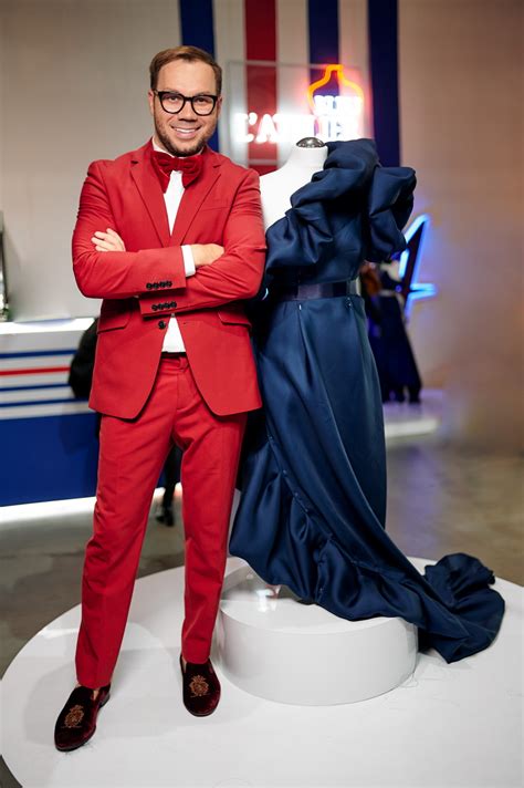 На работе, отдыхе и светском мероприятии. Фешн-драпаж від Андре Тана у просторі L'Atelier Bleu ...