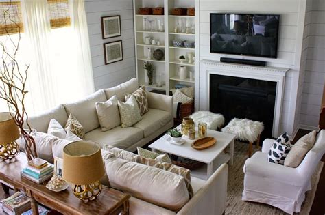 20 Top And Amazing Small Living Room Layout For Your Best Home