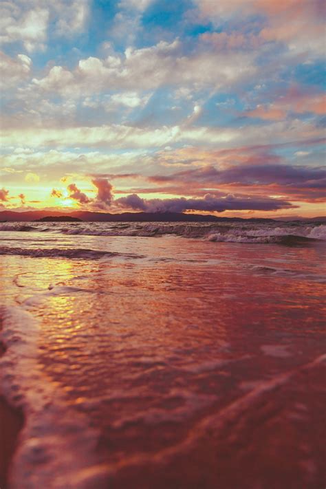 Beach During Sunset · Free Stock Photo