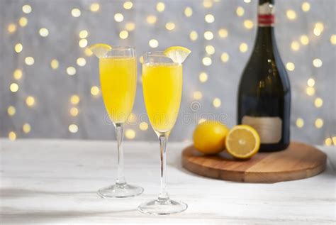 Enjoy a glassful of tradition with fizz from dom. Mimosa Festive Drink For Christmas - Champagne Cocktail ...