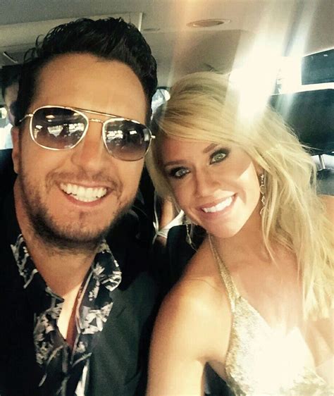 His Wife Is Sooo Pretty Luckygirl Wifey Best Country Singers Country Music Awards Country