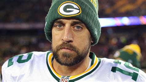 Aaron rodgers stunned the nfl world when he announced his engagement during his mvp acceptance speech earlier this month, but this is not his first celebrity relationship. Aaron Rodgers insults idiotic fan who thinks hard counts ...