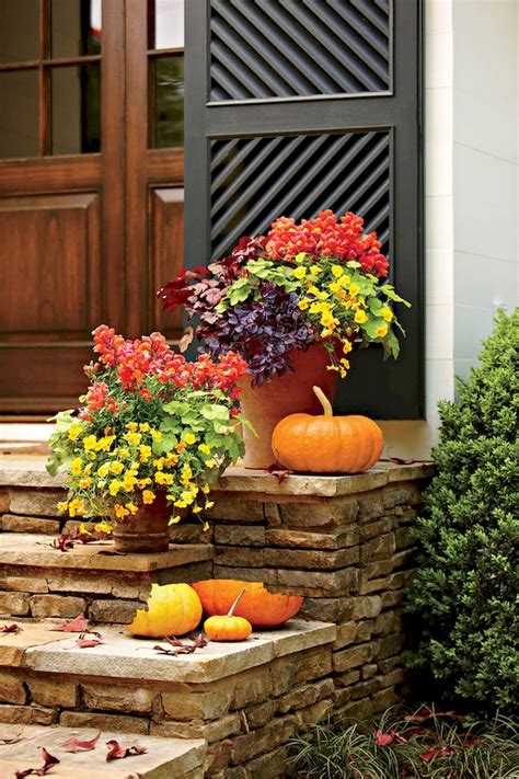 88 Amazing Fall Container Gardening Ideas 76