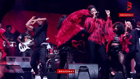 Omotola Jalade Performs Her Hit Songs On Stage And The Crowd Goes Wild Youtube