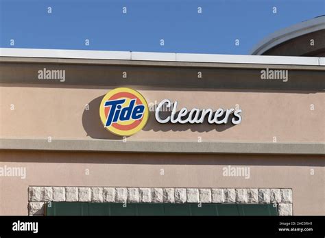 Noblesville - Circa December 2021: Tide Dry Cleaners Laundry Location