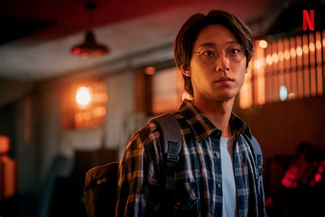 Netflix Drama Sweet Home Based On Webtoon Released First Pictures
