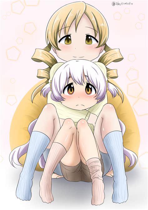 Tomoe Mami And Momoe Nagisa Mahou Shoujo Madoka Magica Drawn By