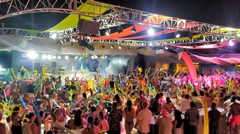 Riu Party The Wildest Pool Parties You Will Find In Punta Cana