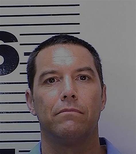 Heres What Scott Peterson Looks Like Now