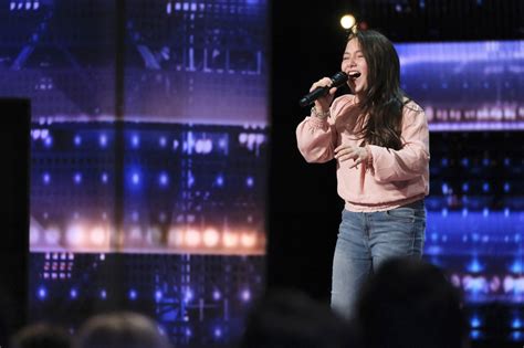 Young Girl Shocks Americas Got Talent Judges With Rendition Of Shallow Sounds Like Nashville