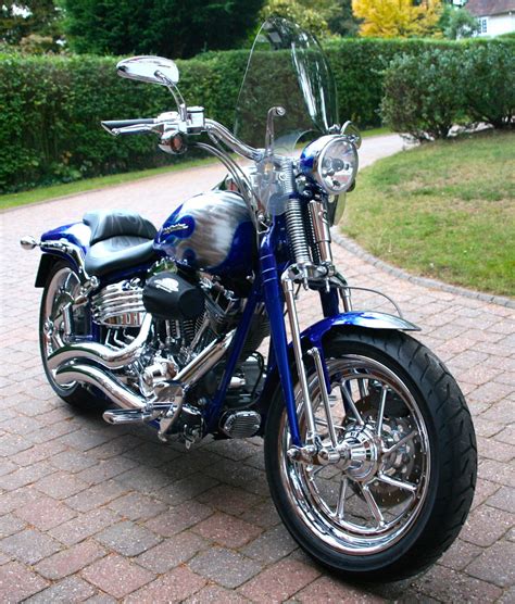 Heritage heritage classic springer softail slim softail standard softail custom night train fat boy deuce delux rocker blackline breakout fat boy special cross bones. Harley Davidson CVO Softail Springer FXSTSSE3 2009 Low ...