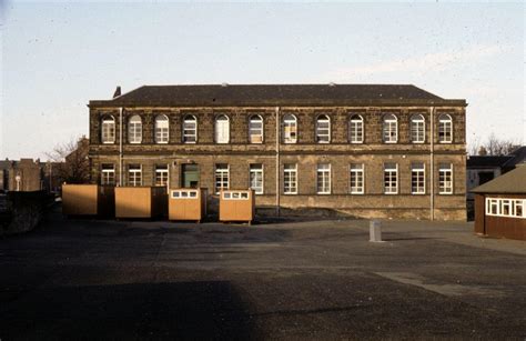 Victoria Primary School Falkirk Council