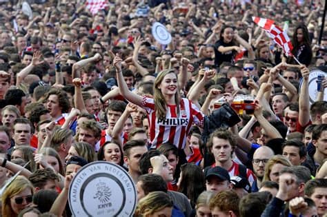 This is the place on reddit for the fans of psv eindhoven. Even nagenieten: heel veel gave foto's van het PSV ...